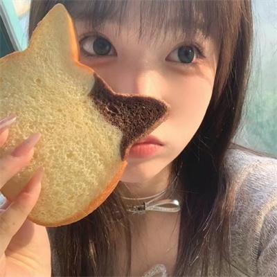 黄色